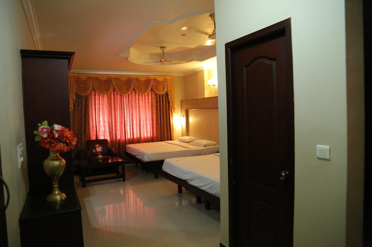 Hotel Vels Court Palni Ngoại thất bức ảnh